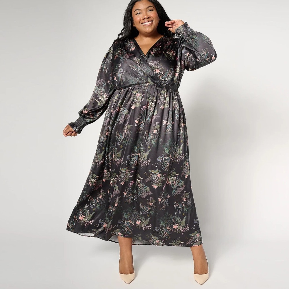 ME by Jennie Garth Essentials Black Floral Long Sleeve Dress